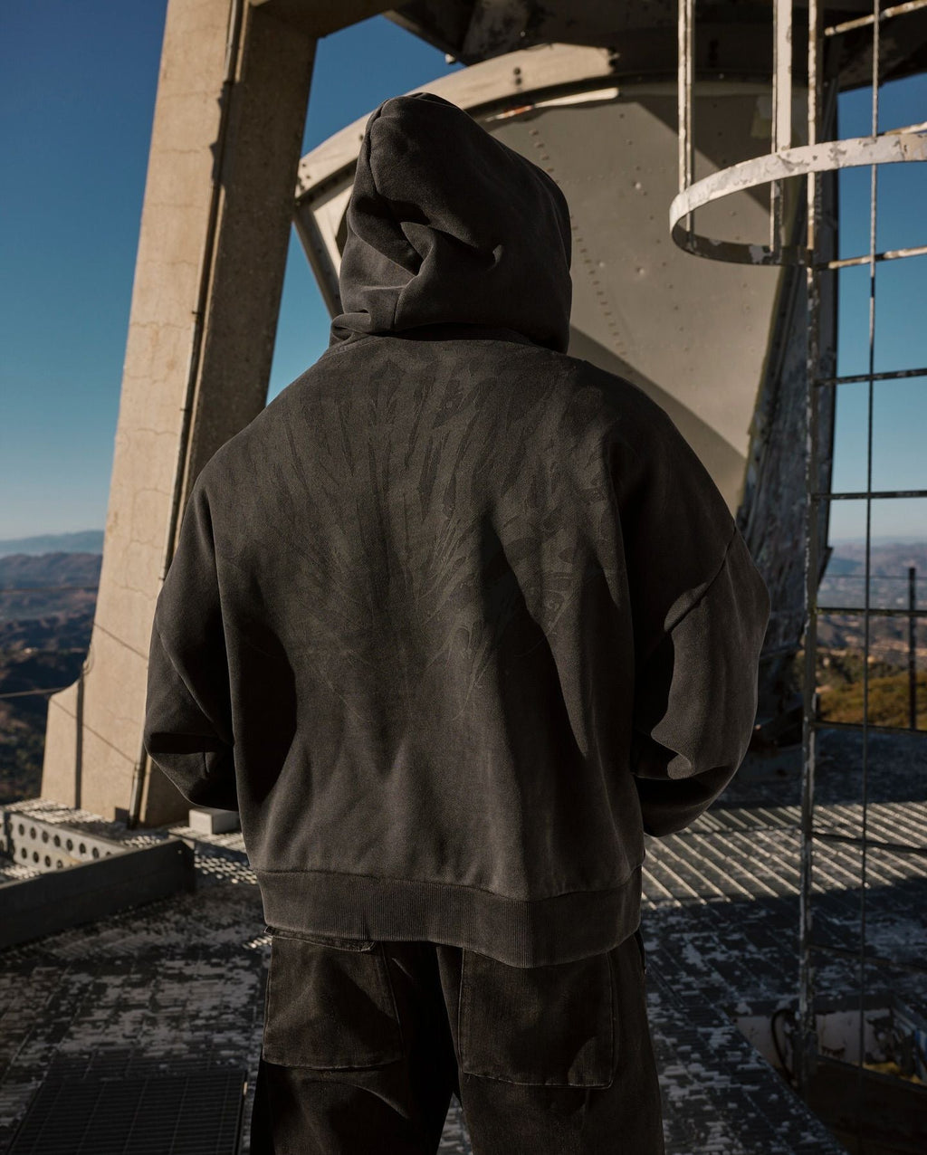 5266 - Dark Wave Hoodies