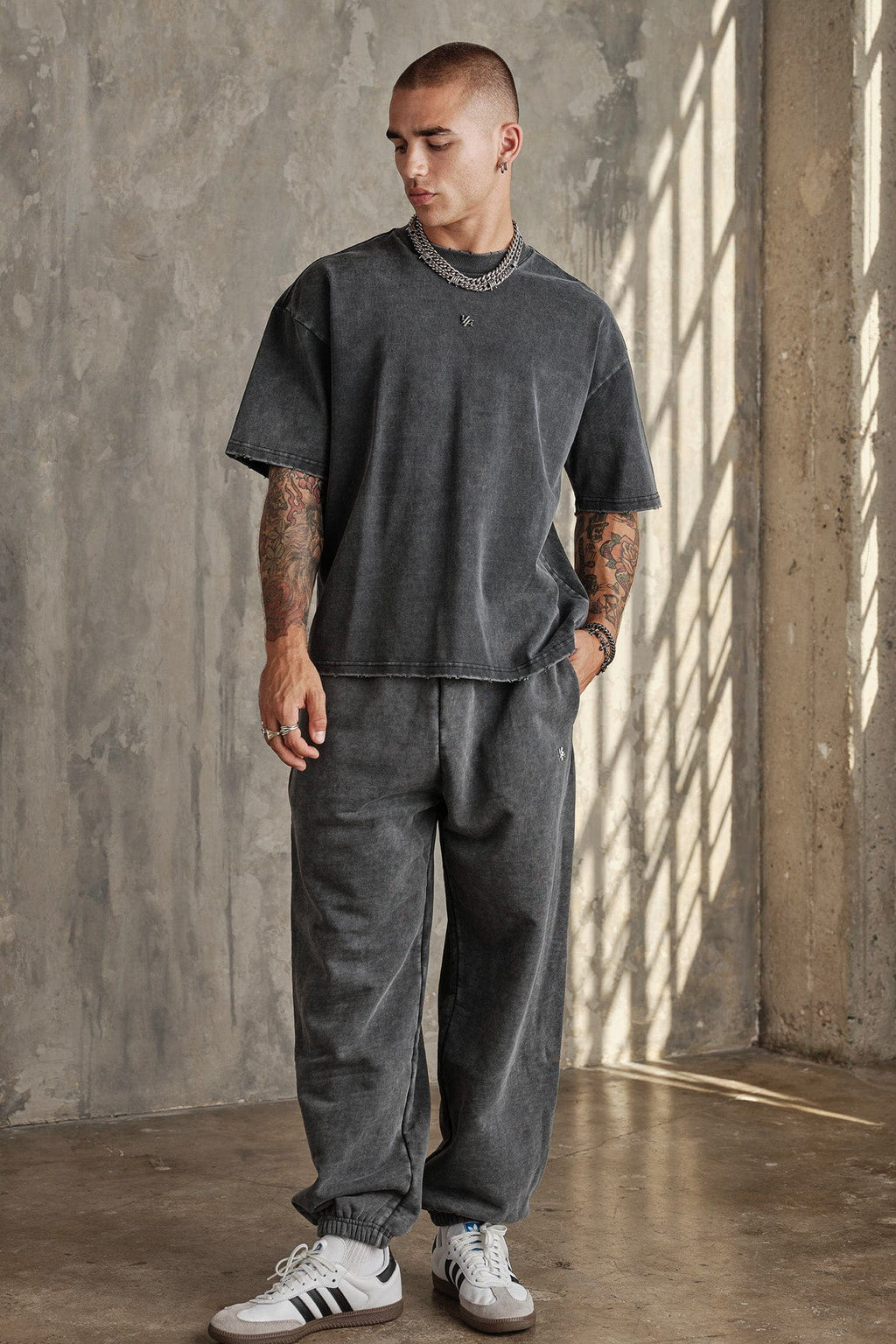 2069 - Elevated Essentials - Baggy Joggers