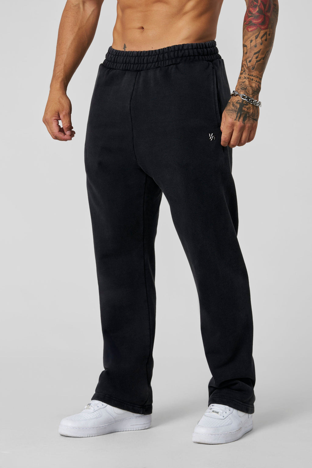 2068 - Elevated Essentials - Straight Sweats
