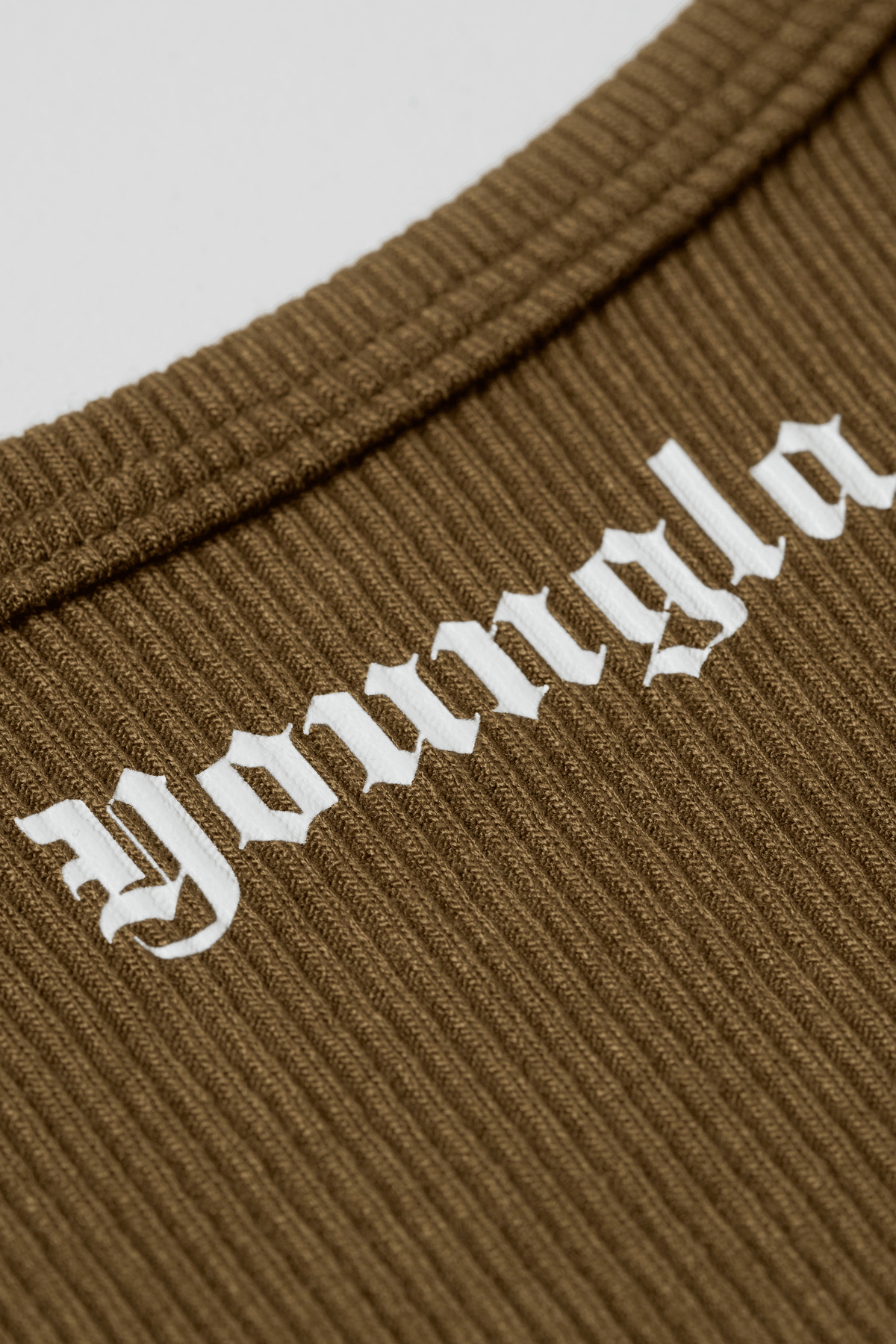 3075 - The Ultimate Wife Lovers